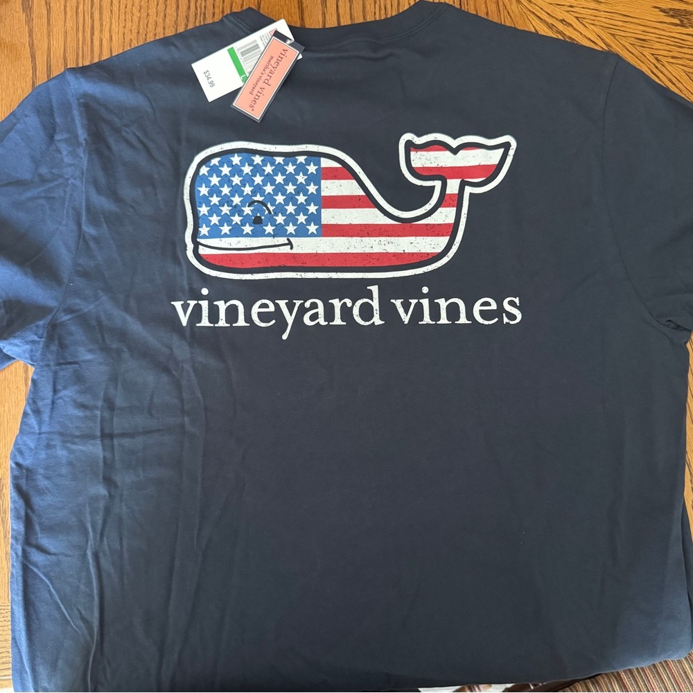 Vineyard Vines Men's Dark Blue Pocket Tee - Picture 2 of 3